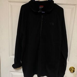 The North Face Classic Black Pullover